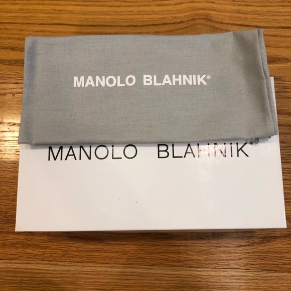 Manolo Blahnik patent cork wedge - Picture 7 of 7